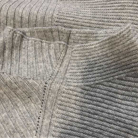 Lou & Grey Women’s Sweater Pullover Mock Neck Oversize Tunic Size SX Gray - Picture 5 of 13